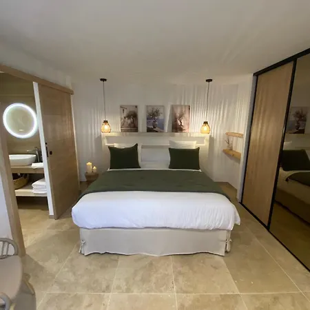 2 Mimalodrina Bed & Breakfast 3*