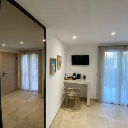Bed & Breakfast 2 Mimalodrina 3*
